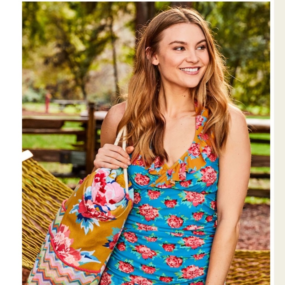 Chase the Swim Top